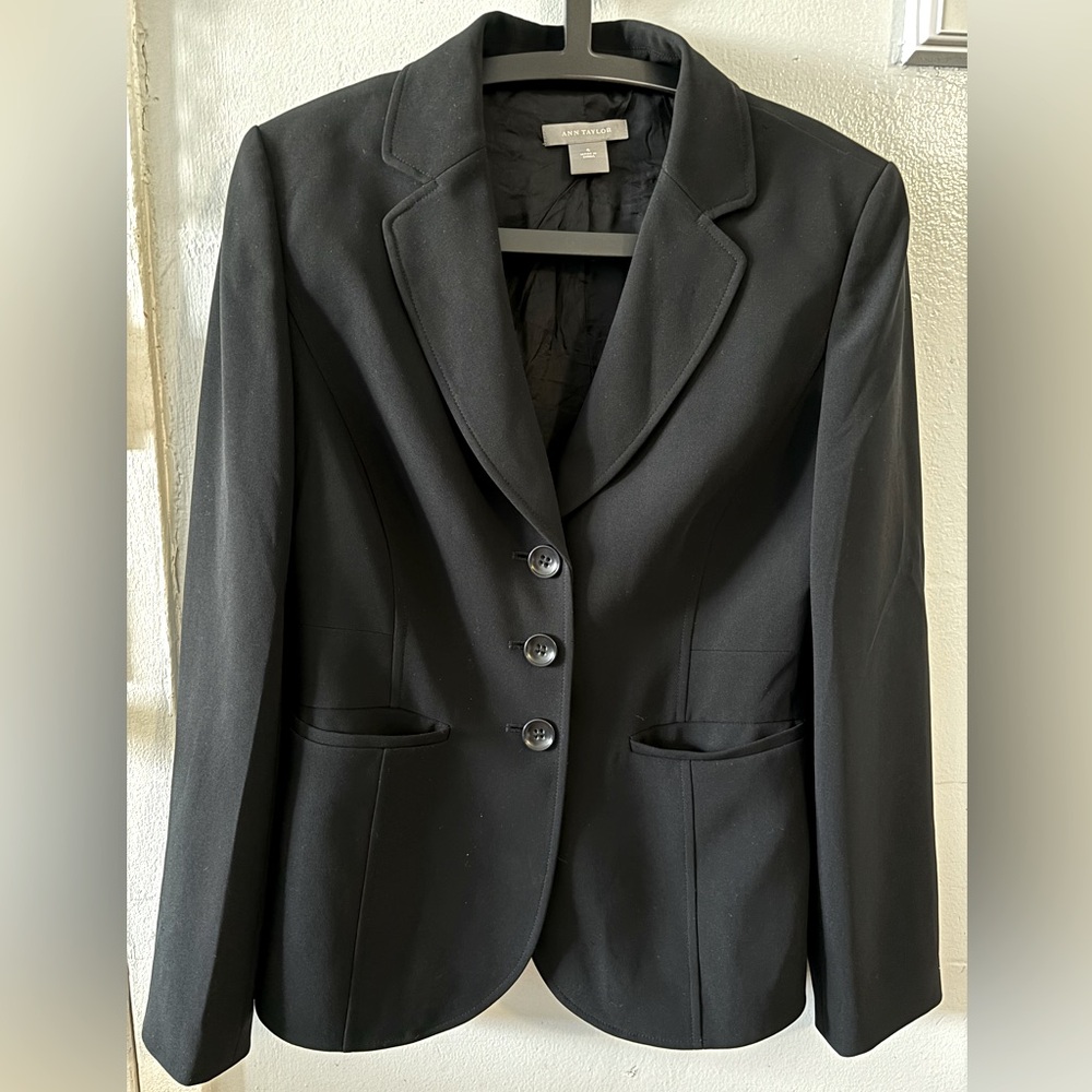 Ann Taylor Blazer Size 4